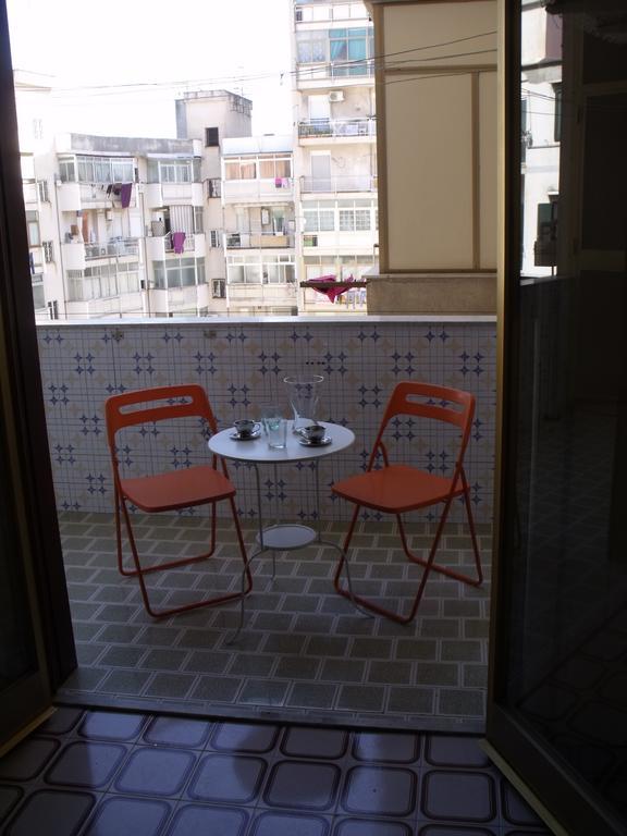 A Tre Passi Dal Centro Hotel Palermo Exterior photo